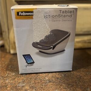 Black Tablet SuctionStand